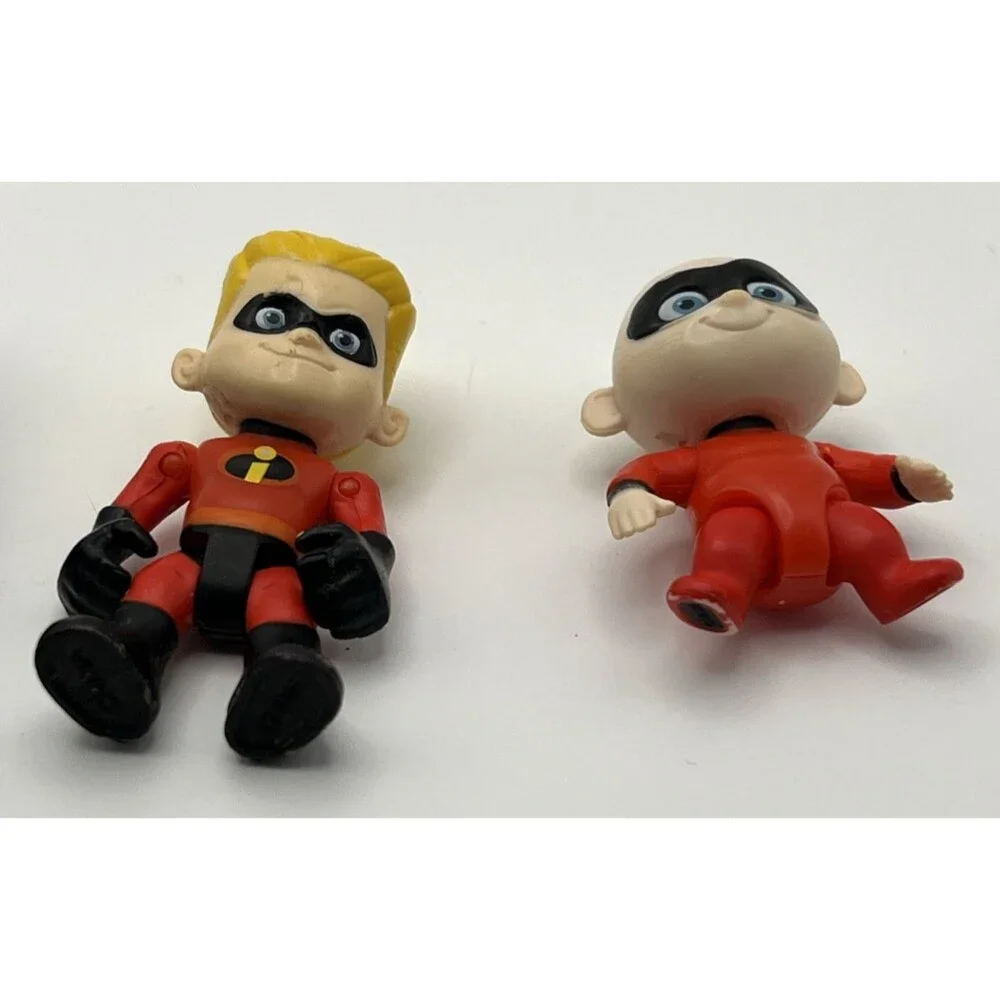 Set Of 4 Jakks Disney Pixar The Incredibles Family Figures!